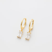 BAGUETTE DIAMOND HUGGIES