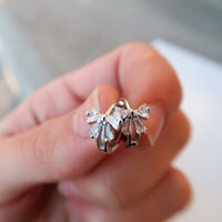 BALLERINA BOW HUGGIES - Silver