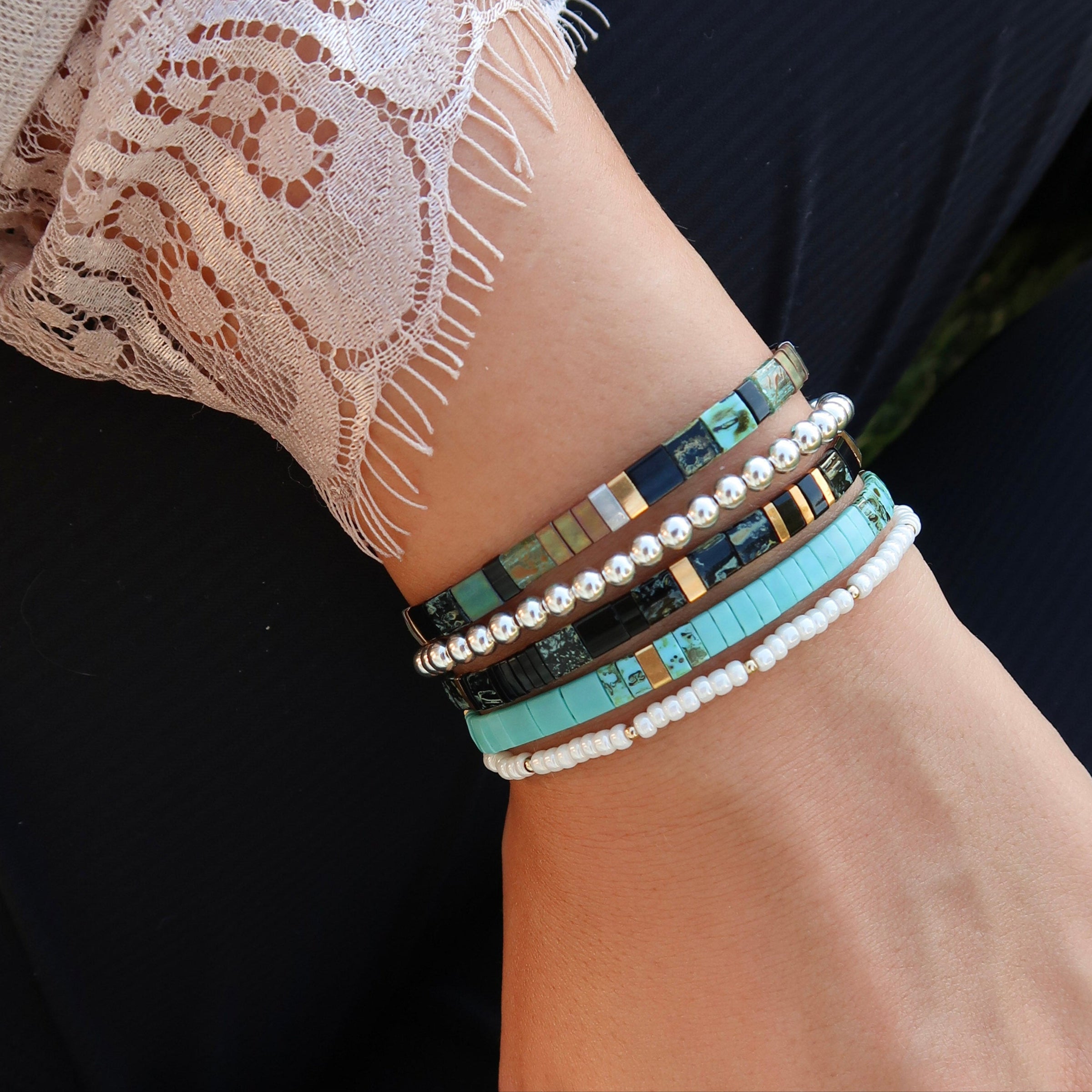 CREAM STACKING BRACELET