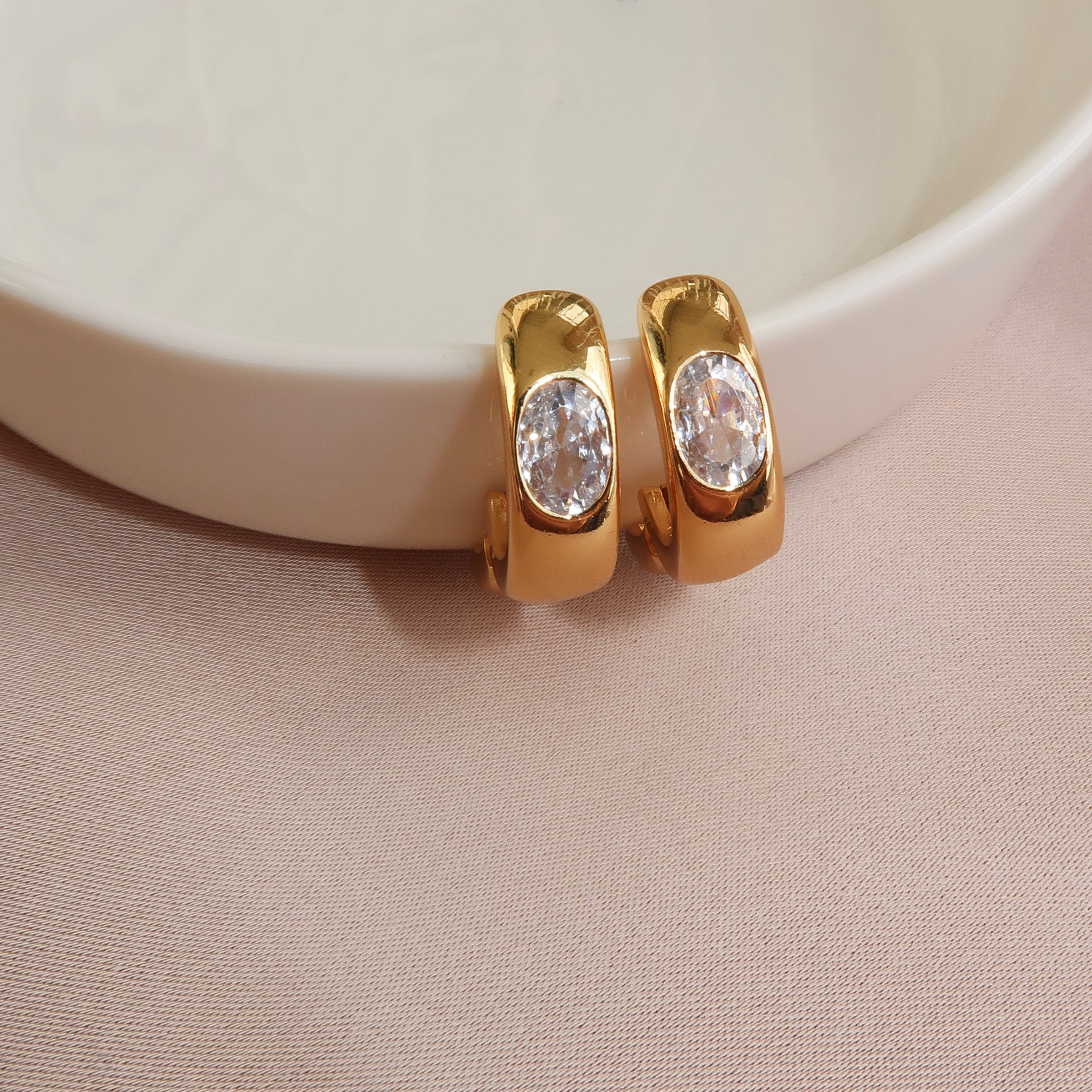 EARRING OF THE MONTH - Gold