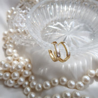 PEARL INLAY HUGGIES - Gold